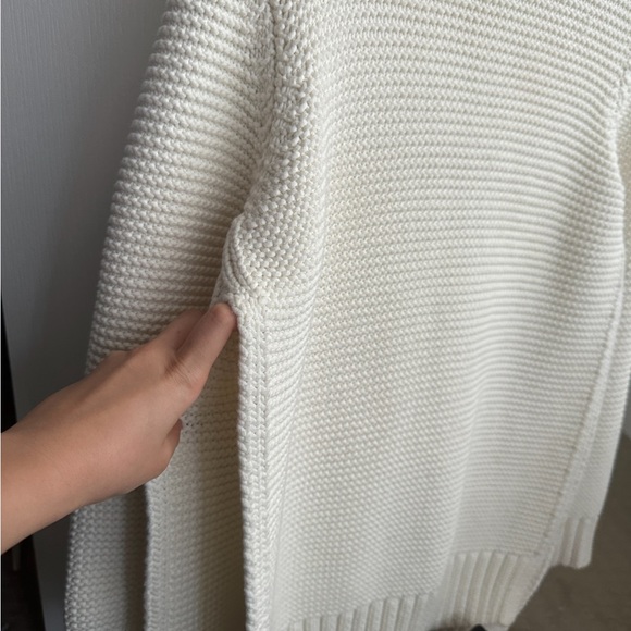 Zara Sweater - Picture 2 of 3